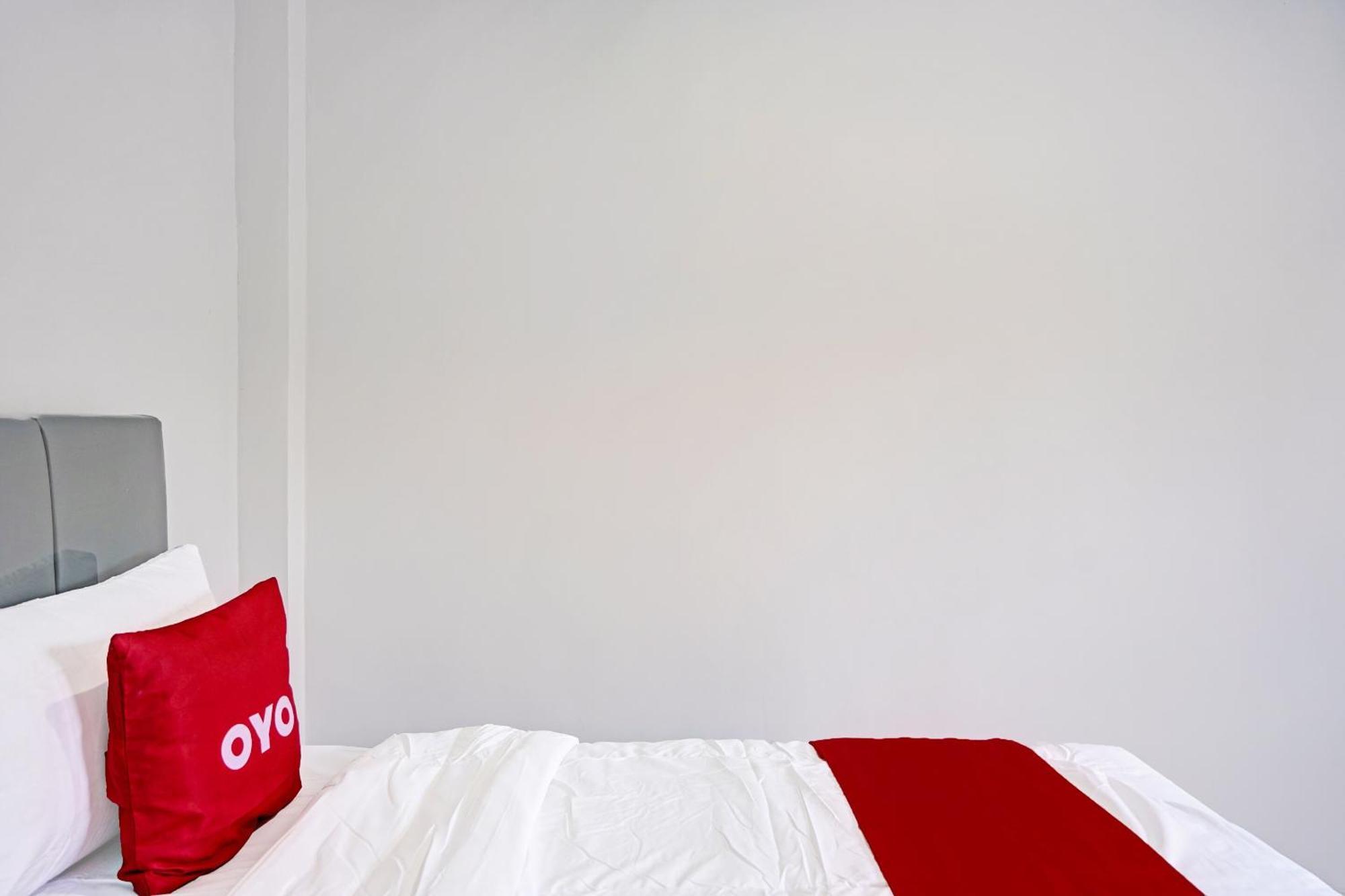 OYO 91594 Bungah Residence Syariah Gresik Bagian luar foto