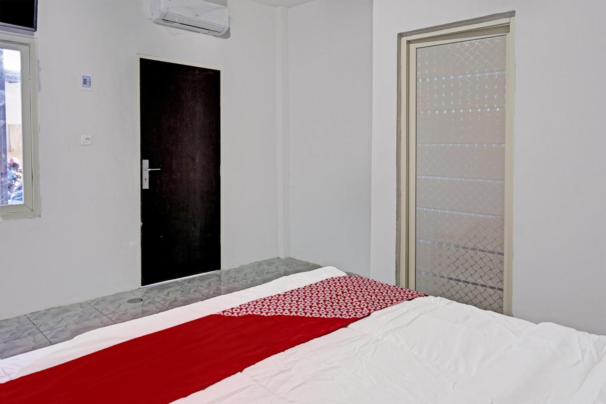 OYO 91594 Bungah Residence Syariah Gresik Bagian luar foto